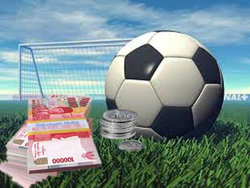 Keuntungan Bermain Judi Bola Liga Indonesia